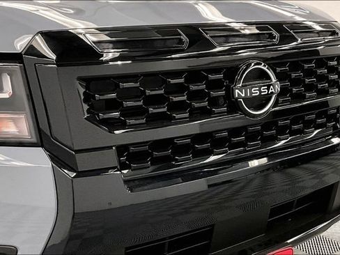 New 2026 Nissan Frontier SV w/ Tow Package image 15