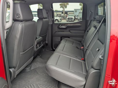 Used 2024 Chevrolet Silverado 1500 LT Trail Boss w/ LT Trail Boss Premium Package image 14