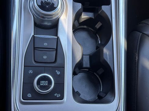 Used 2020 Ford Explorer Platinum w/ Premium Technology Package image 40