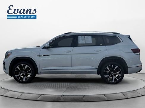 Certified 2024 Volkswagen Atlas SEL Premium R-Line AWD/4WD image 2