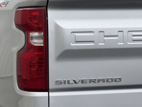 Used 2021 Chevrolet Silverado 1500 W/T w/ WT Convenience Package AWD/4WD image 20