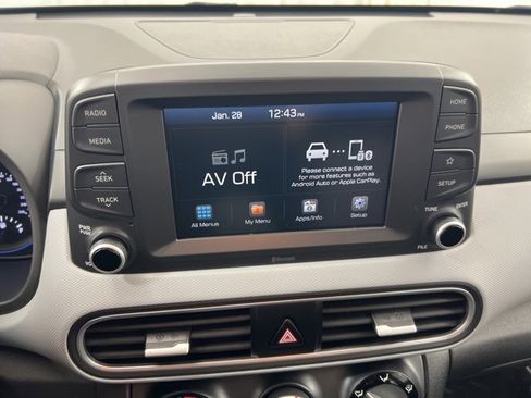 Used 2019 Hyundai Kona SE image 17