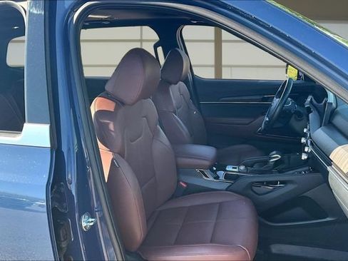 Used 2025 Kia Telluride SX w/ SX Captain's Chair Package AWD/4WD image 7