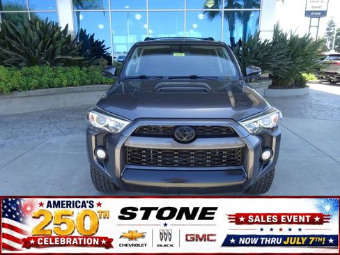 Used 2019 Toyota 4Runner TRD Off-Road Premium AWD/4WD image 2