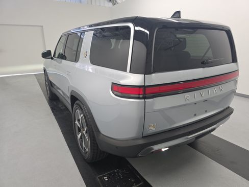 Used 2024 Rivian R1S Adventure AWD/4WD image 3