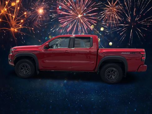 Certified 2025 Nissan Frontier PRO-4X AWD/4WD image 2