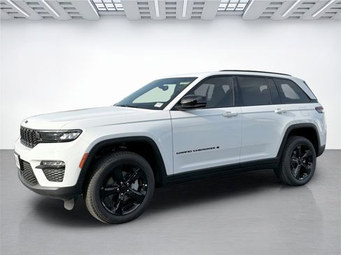 New 2024 Jeep Grand Cherokee Limited w/ Black Appearance Package image 7