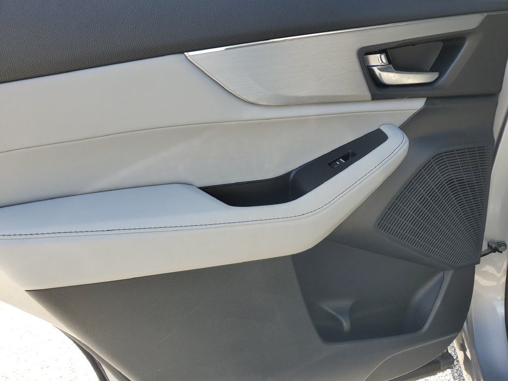 Certified 2024 Acura MDX w/ Technology Package FWD image 15