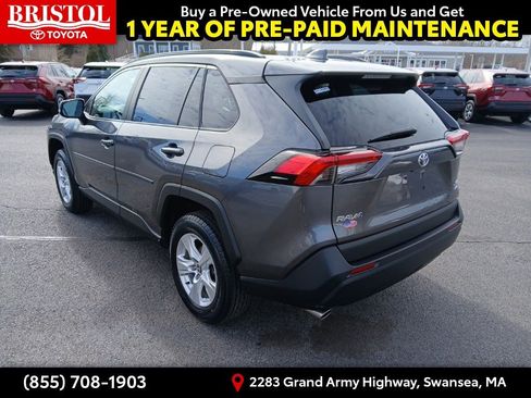 Used 2021 Toyota RAV4 XLE w/ Convenience Package image 5