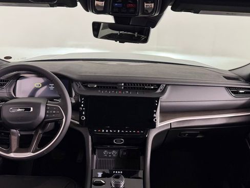 New 2026 Jeep Grand Cherokee L Limited AWD/4WD image 35