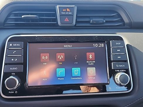 Used 2025 Nissan Versa S w/ S Plus Package image 24