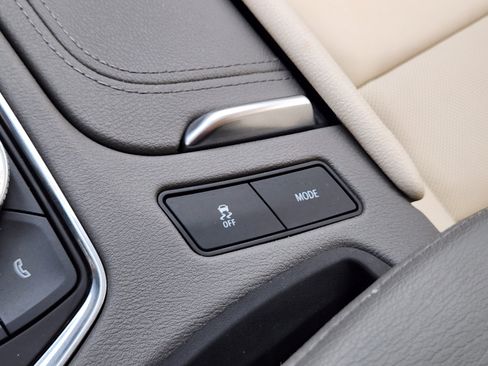 Used 2021 Cadillac XT6 Premium Luxury FWD image 16
