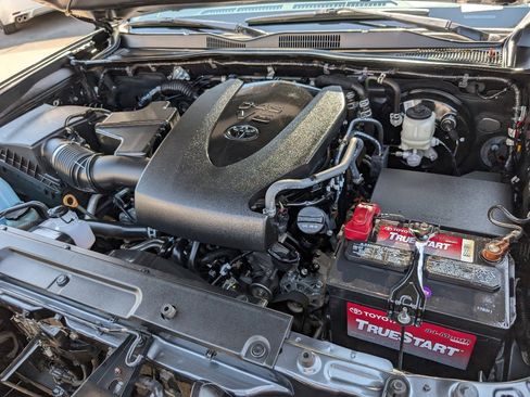 Used 2022 Toyota Tacoma SR5 image 20