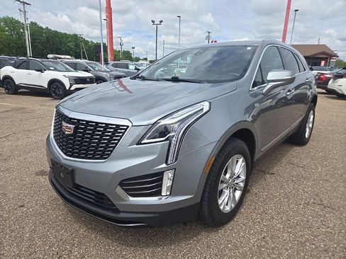 Used 2024 Cadillac XT5 Luxury AWD/4WD image 3