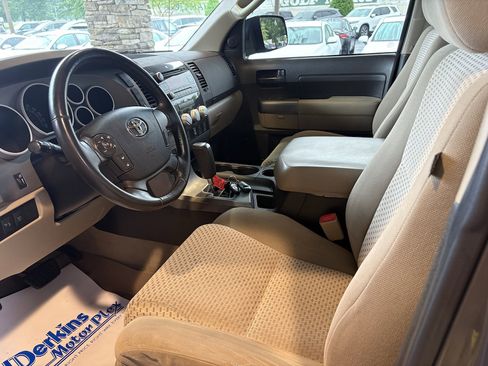 Used 2010 Toyota Tundra 2WD CrewMax image 2