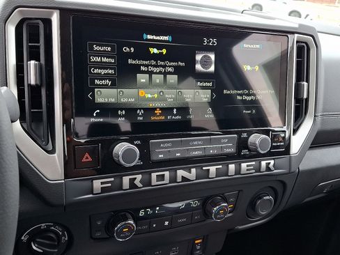 New 2026 Nissan Frontier SV w/ SV Convenience Package AWD/4WD image 12