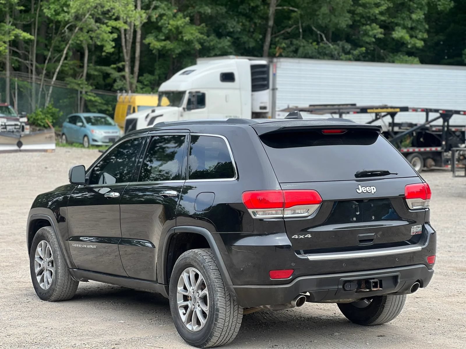 Used 2014 Jeep Grand Cherokee Limited w/ Trailer Tow Group IV AWD/4WD image 4