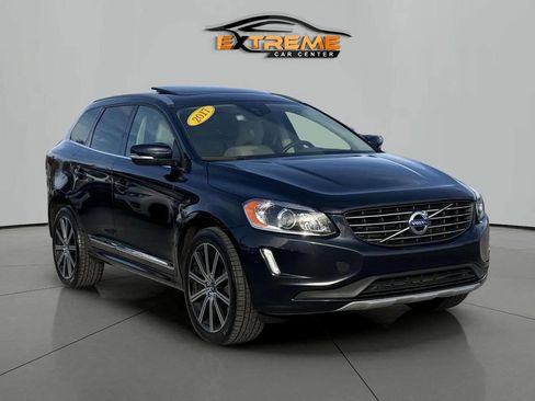 Used 2017 Volvo XC60 T6 Inscription w/ Climate Package image 8