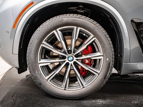 New 2026 BMW X5 xDrive40i w/ M Sport Package AWD/4WD image 13
