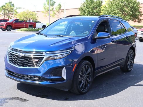 Used 2022 Chevrolet Equinox RS w/ Infotainment Package image 28