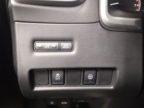 Used 2022 Nissan Murano S image 19