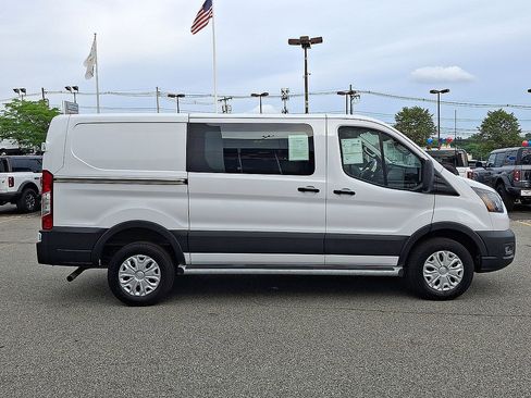 Certified 2025 Ford Transit 250 Low Roof w/ Exterior Upgrade Package RWD image 32