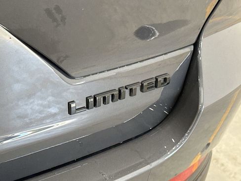 New 2025 Jeep Grand Cherokee Limited w/ Black Appearance Package image 51