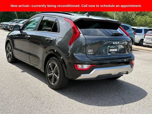 Used 2025 Kia Niro FWD image 4