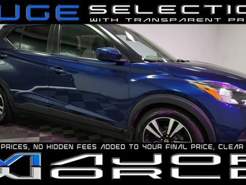 Used 2020 Nissan Kicks SV FWD image 1