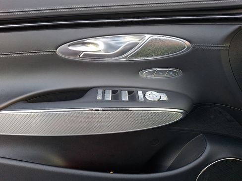 Certified 2024 Genesis GV70 2.5T w/ Sport Prestige Package AWD/4WD image 11
