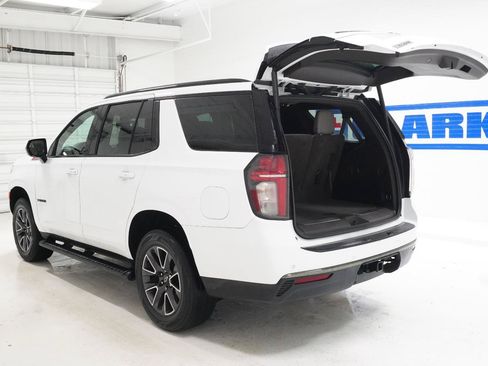 Used 2021 Chevrolet Tahoe Z71 AWD/4WD image 32