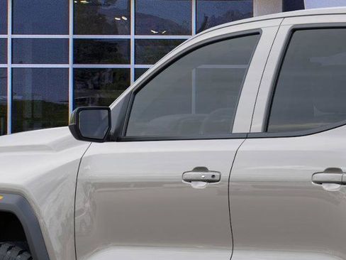 New 2026 GMC Canyon Elevation w/ Convenience Package RWD image 20