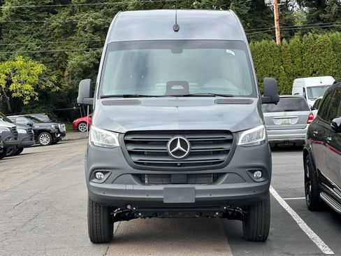 New 2026 Mercedes-Benz Sprinter 144 Cargo image 9