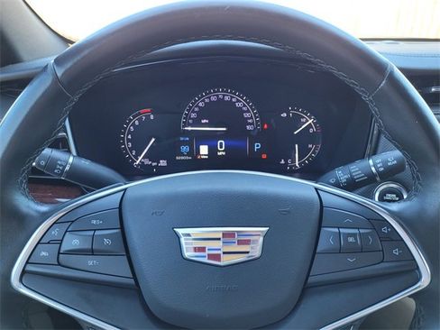 Used 2019 Cadillac XT5 Premium Luxury w/ Driver Assist Package image 18