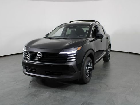 New 2026 Nissan Kicks SV w/ Cold Weather Package FWD image 2