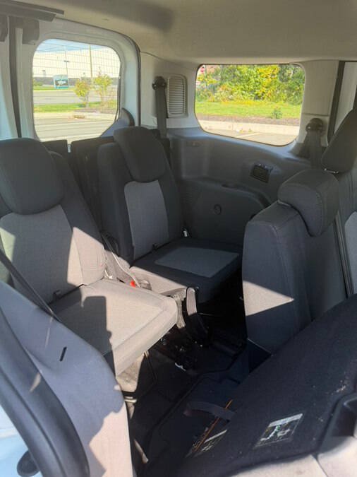 Used 2020 Ford Transit Connect XL FWD image 15