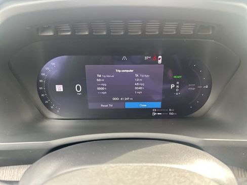 Certified 2024 Volvo XC90 T8 Ultimate w/ Protection Package Premier image 27