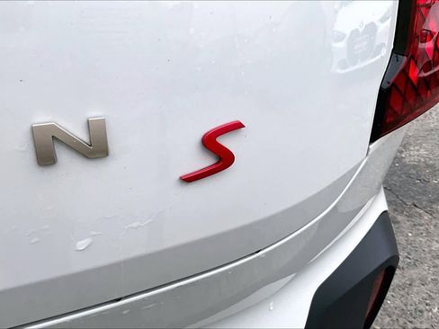 Used 2025 MINI Cooper Countryman S w/ Comfort Package Max image 11