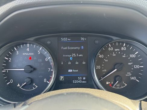 Used 2022 Nissan Rogue Sport SV w/ Technology Package FWD image 8