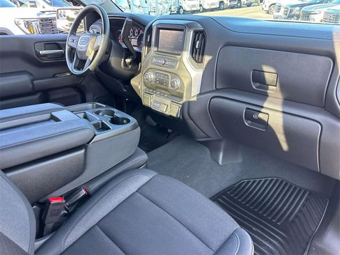Used 2024 GMC Sierra 1500 Pro w/ Pro Value Package image 11