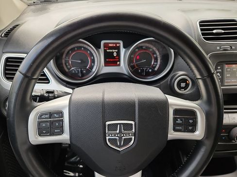 Used 2020 Dodge Journey SE w/ SE Popular Equipment Group FWD image 18