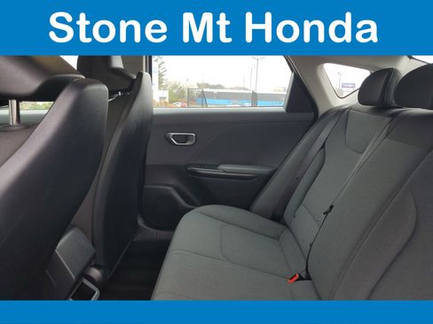 Used 2025 Kia K4 LXS image 10