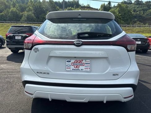 Used 2024 Nissan Kicks SR FWD image 6