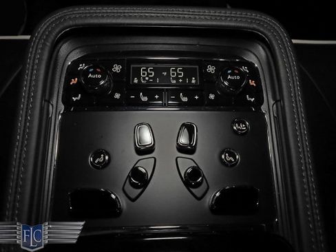 Used 2013 Bentley Mulsanne RWD image 21