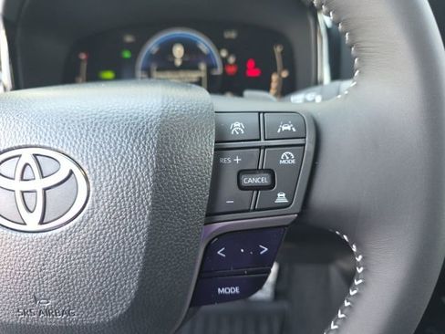 New 2026 Toyota Camry SE FWD image 16