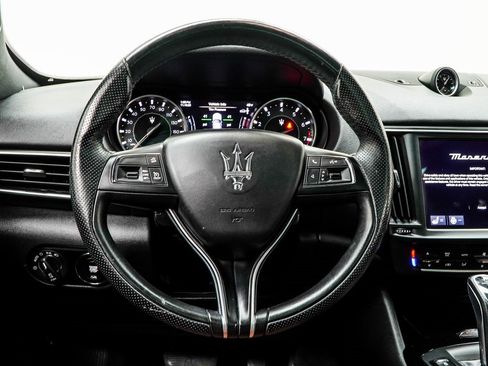 Used 2022 Maserati Levante GT image 18
