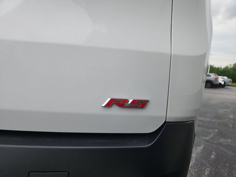 Used 2022 Chevrolet Traverse RS AWD/4WD image 14