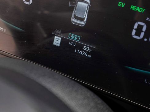 Used 2025 Kia Sportage X-Line image 18