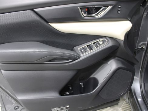 Used 2020 Subaru Ascent Limited image 6