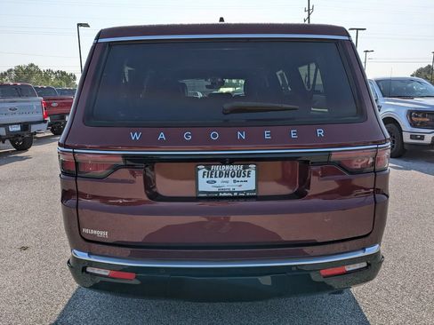 Used 2025 Jeep Wagoneer L 4WD image 6